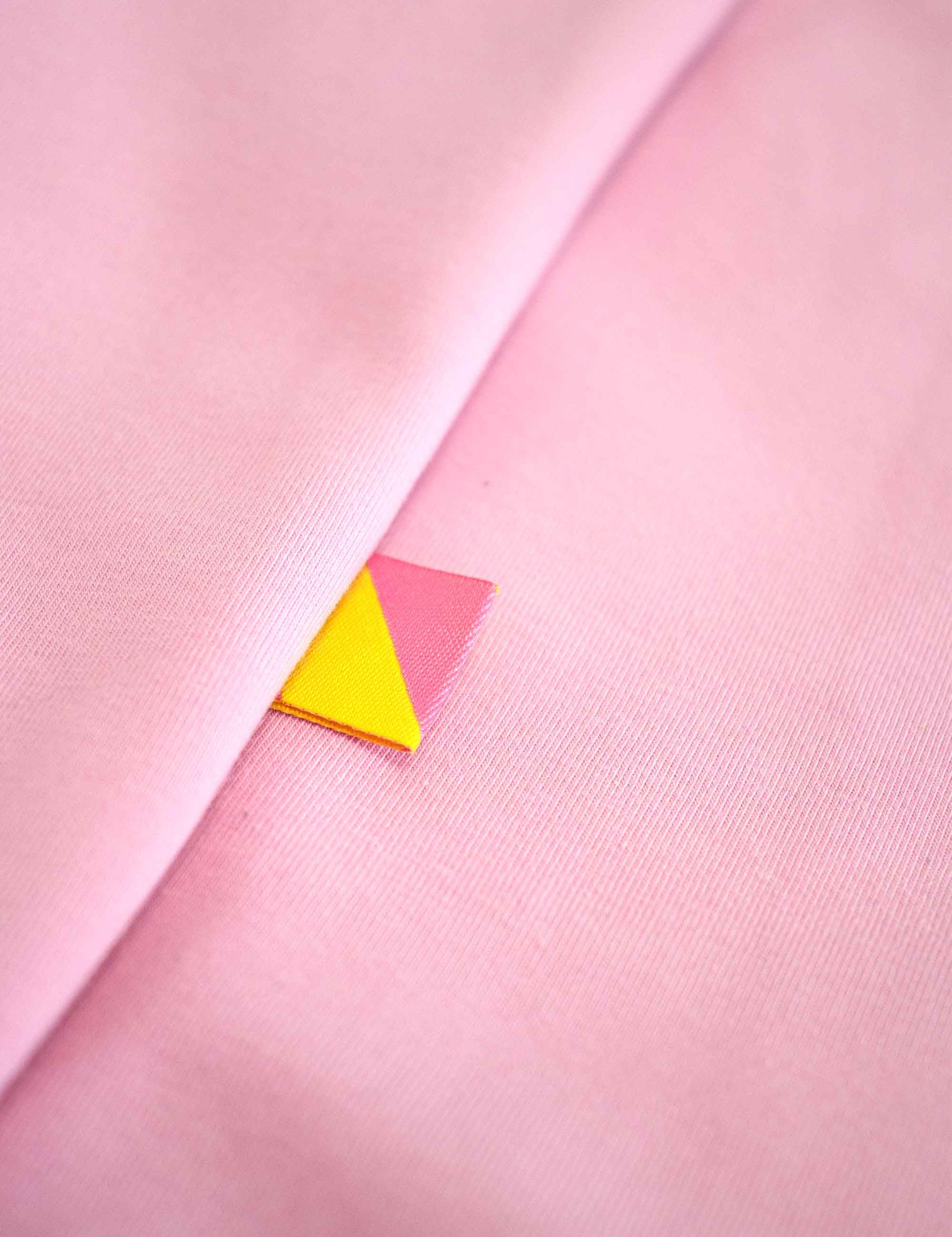 4-color-pop-pink-yellow-geweven-kleding-label-rebel-studio.jpg