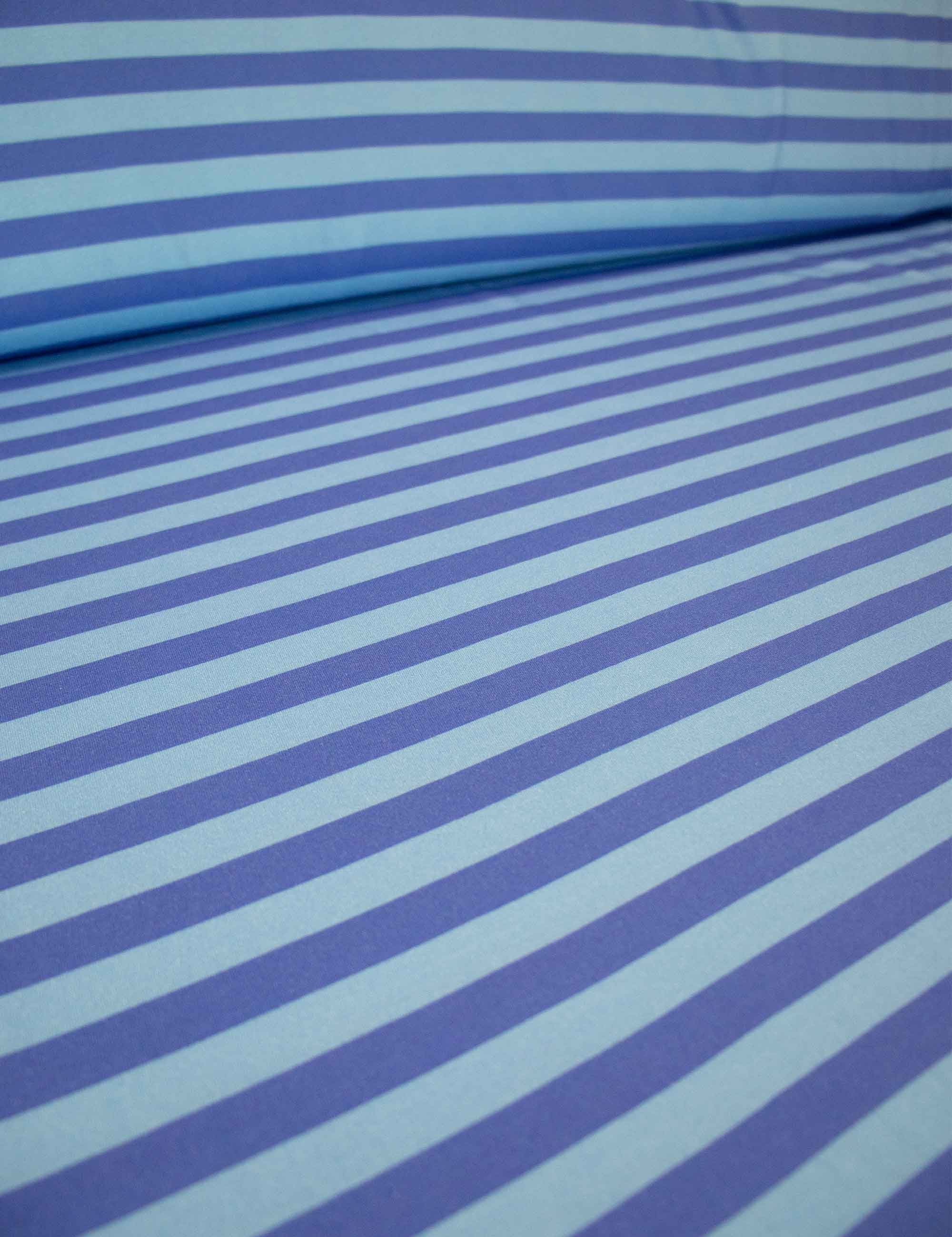 Blue-Stripe-1-100-procent-katoen-jersey-rebel-studio-stoffen.jpg