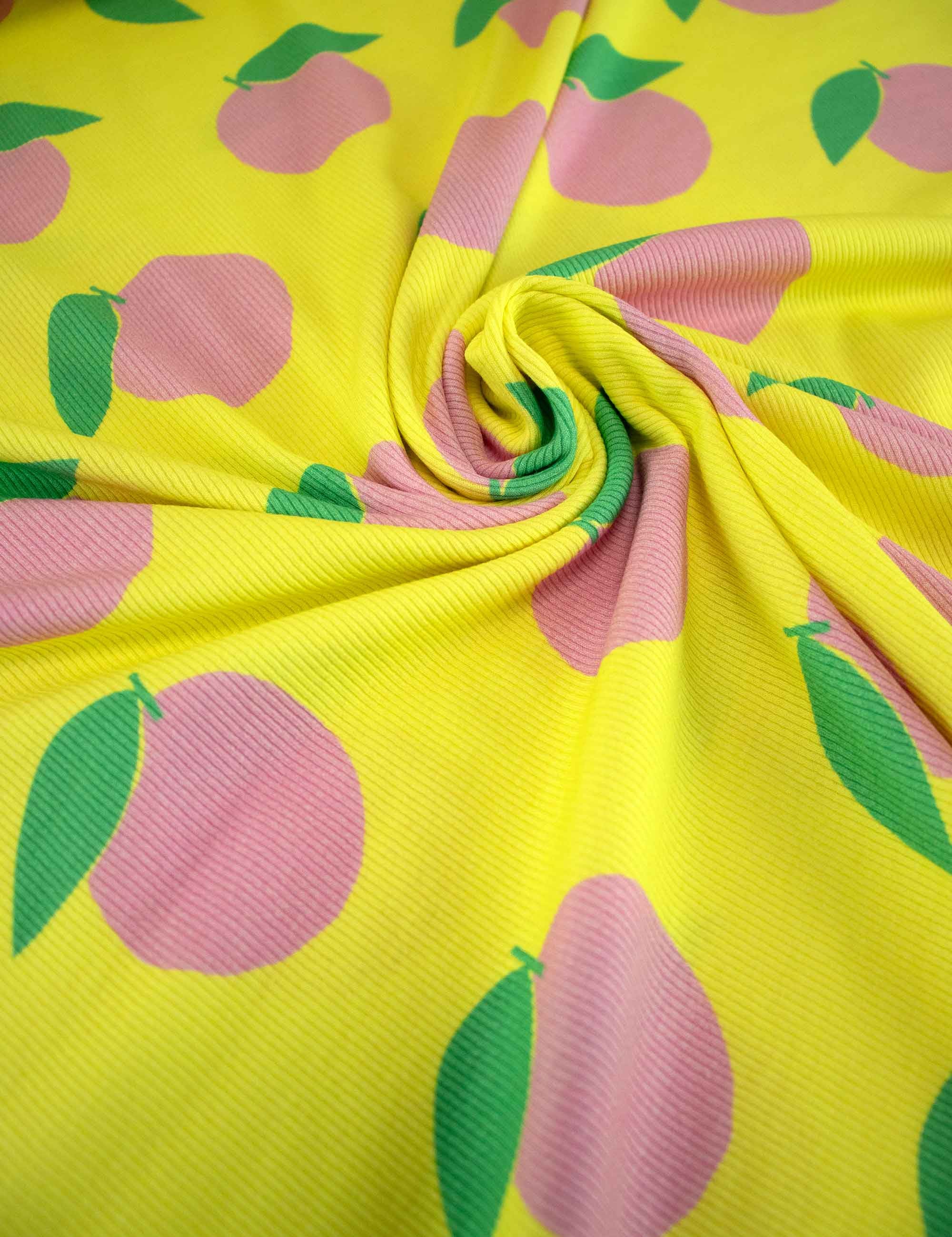 Peach-Please-1-rib-tricot-rebel-studio-stoffen.jpg