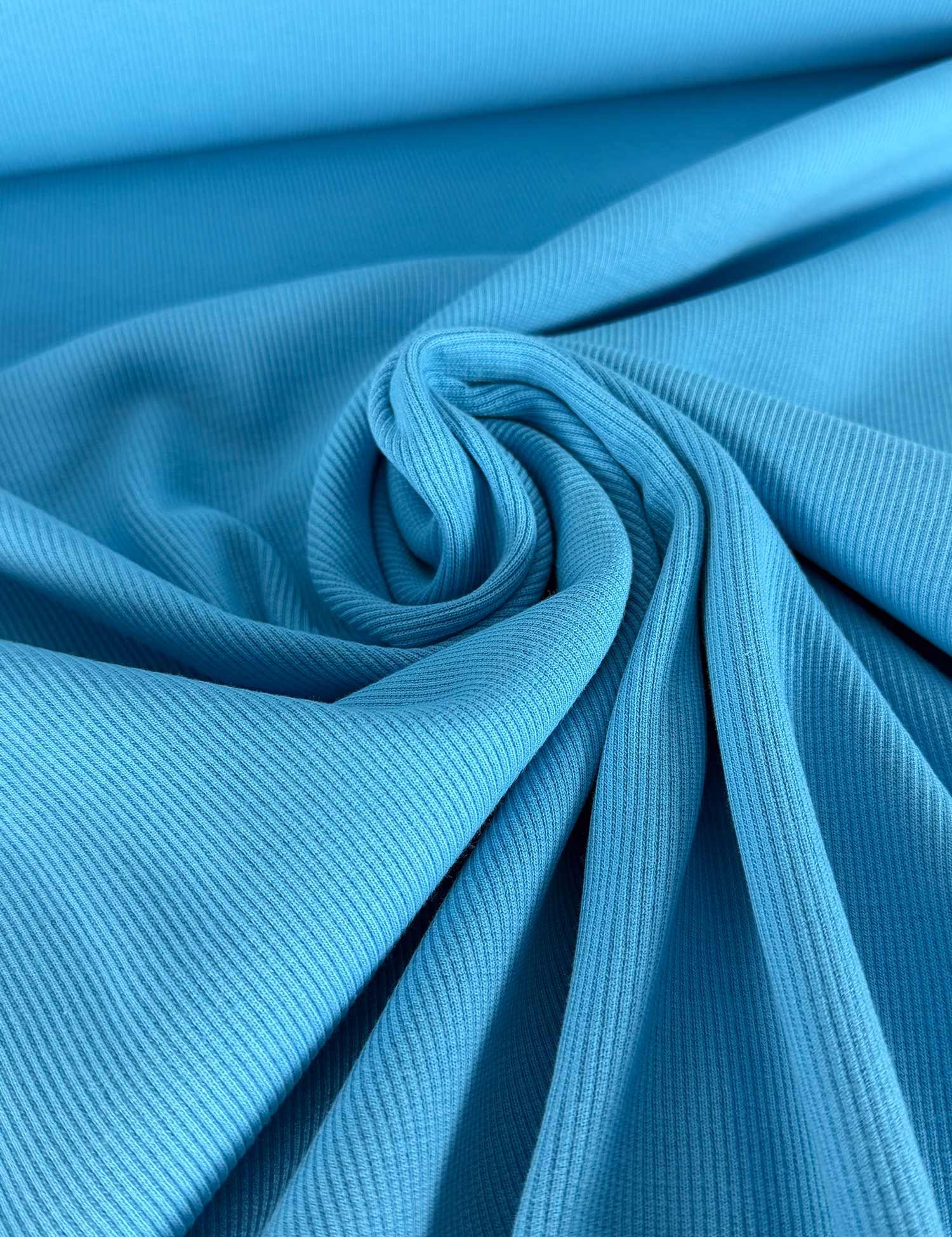 Voltage Blue – Turquoiseblauwe stof