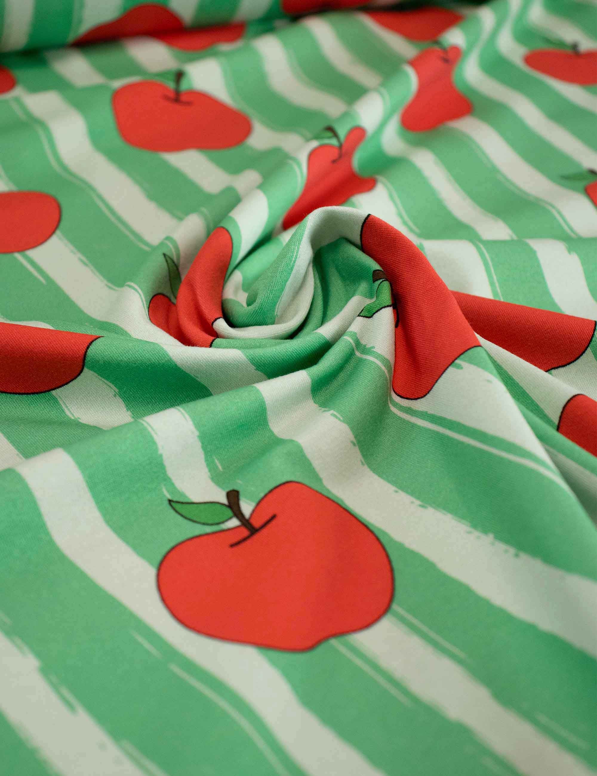 Appletini-2-tricot-rebel-studio-stoffen_d7e84f2f-8b2b-4d4e-ad71-cc382333b712.jpg
