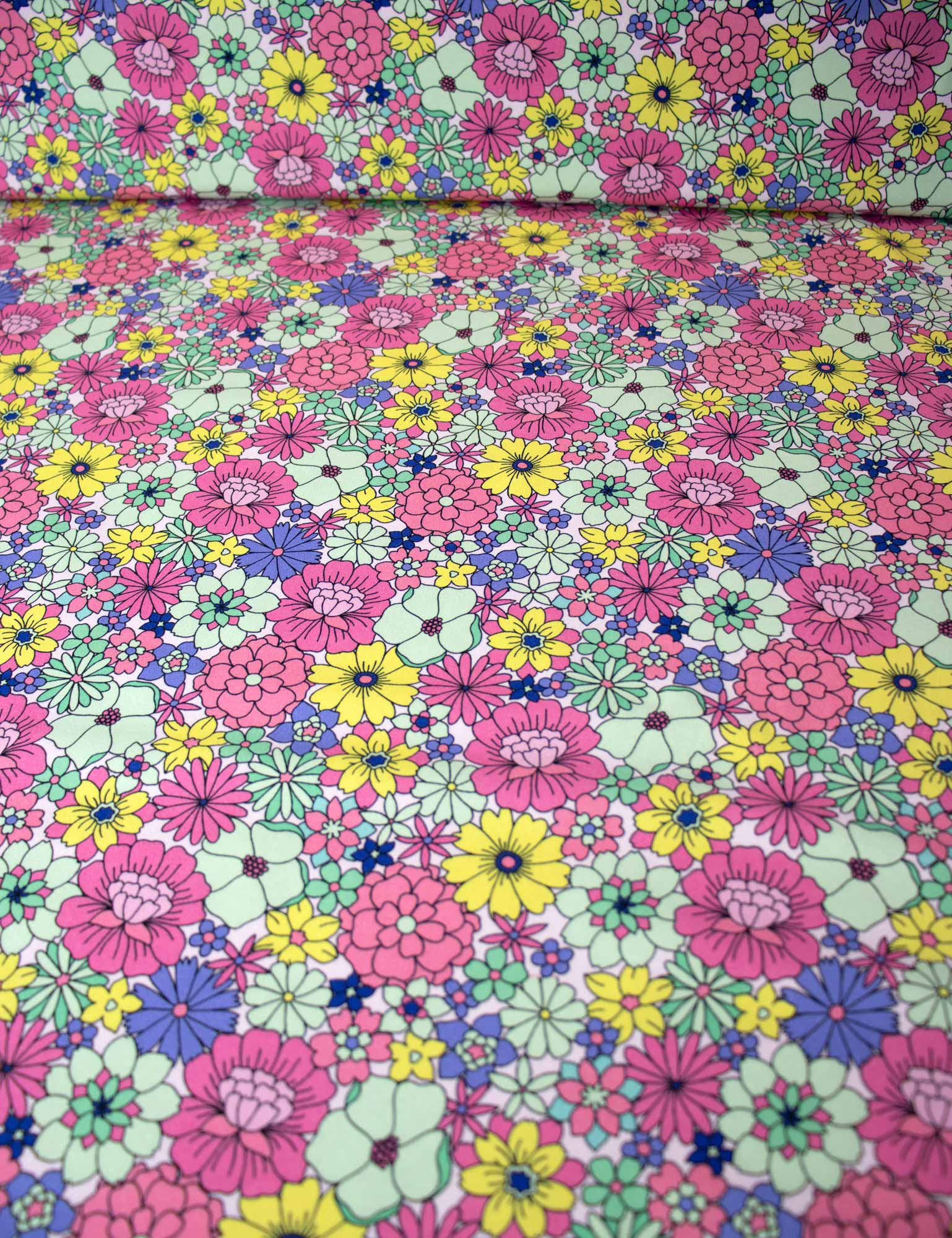 Bloom Parade – Bright | Tricot | 170cm breed