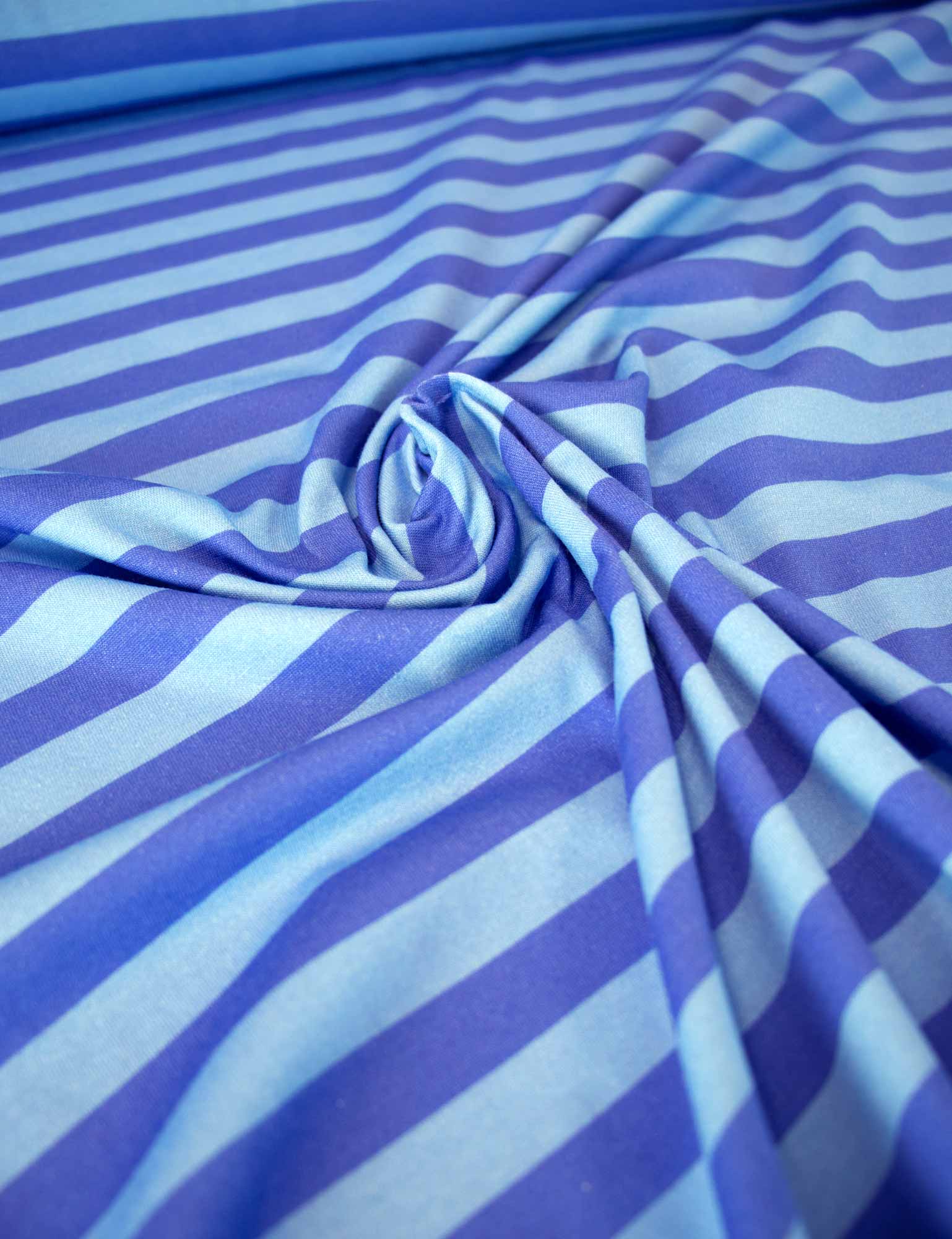 Blue Stripe | 100% Katoen Jersey | 170 cm breed