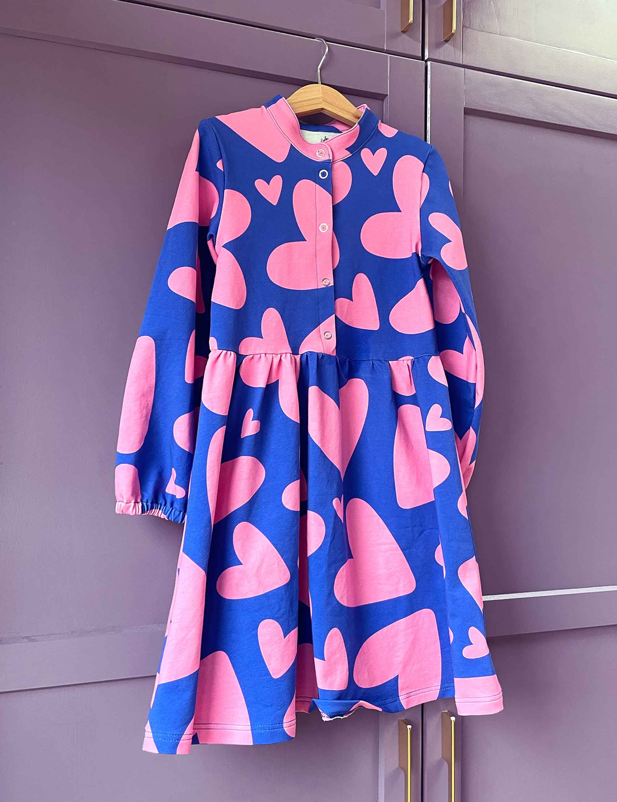 Bold Hearts Blue | French Terry | 170cm breed