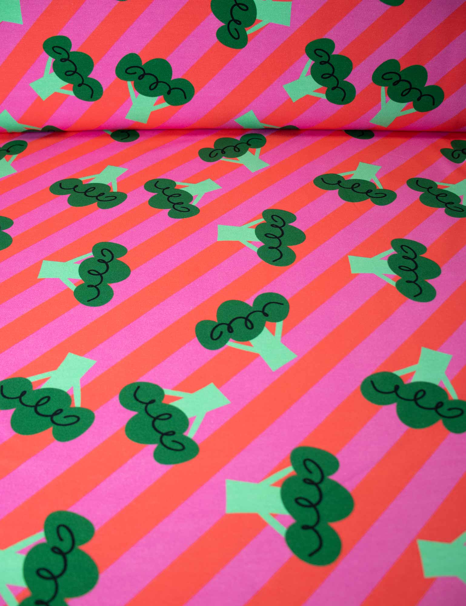 Broc 'n Roll Pink | French Terry | 170 cm breed