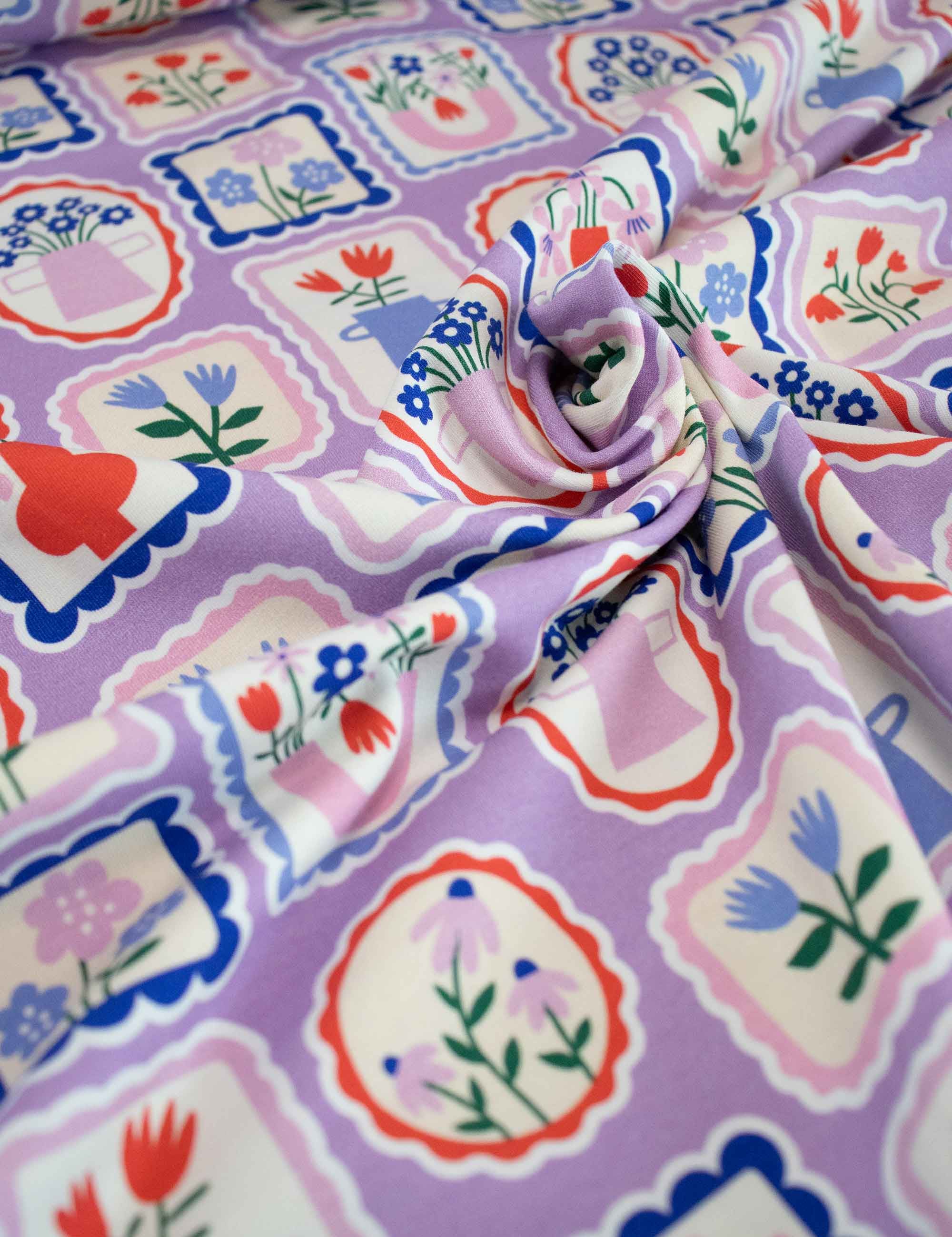 Floral-Stamps-1-tricot-rebel-studio-stoffen.jpg