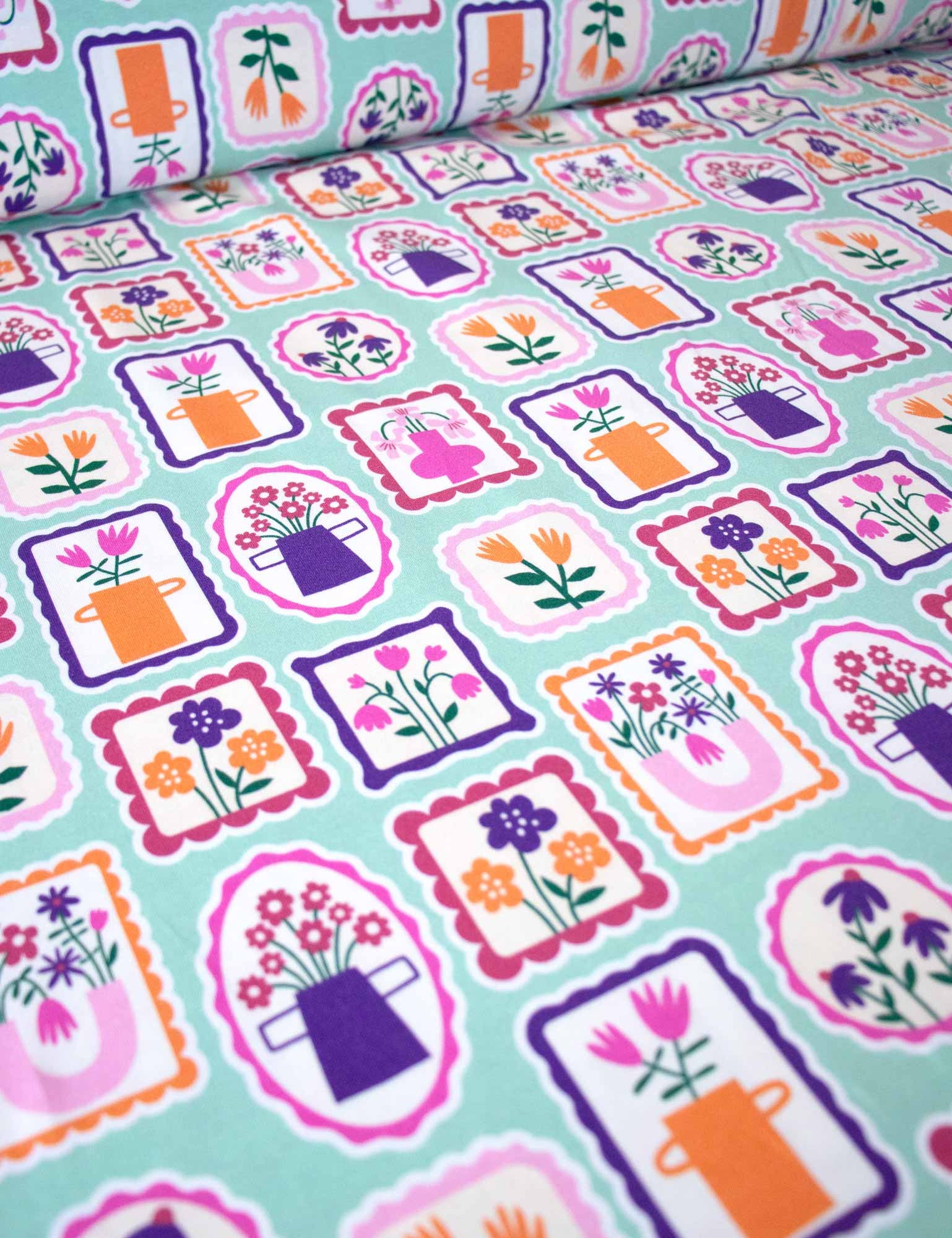 Floral-Stamps-Mint-Vibes-1-Tricot-rebel-studio-stoffen_10574472-54b7-493e-937e-a690873fd1a7.jpg