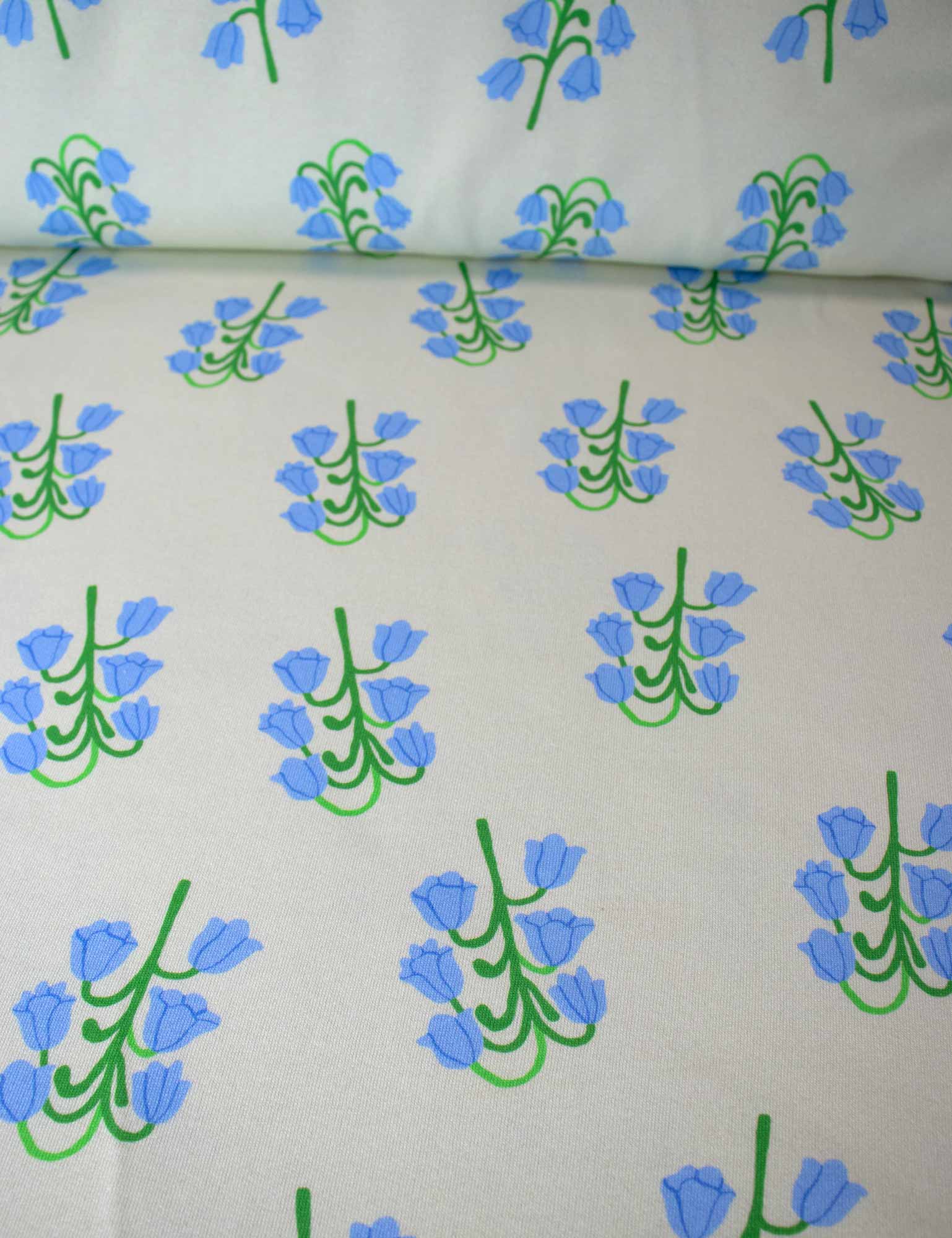 Frosted Bells | 100% Katoen French Terry | 170cm breed