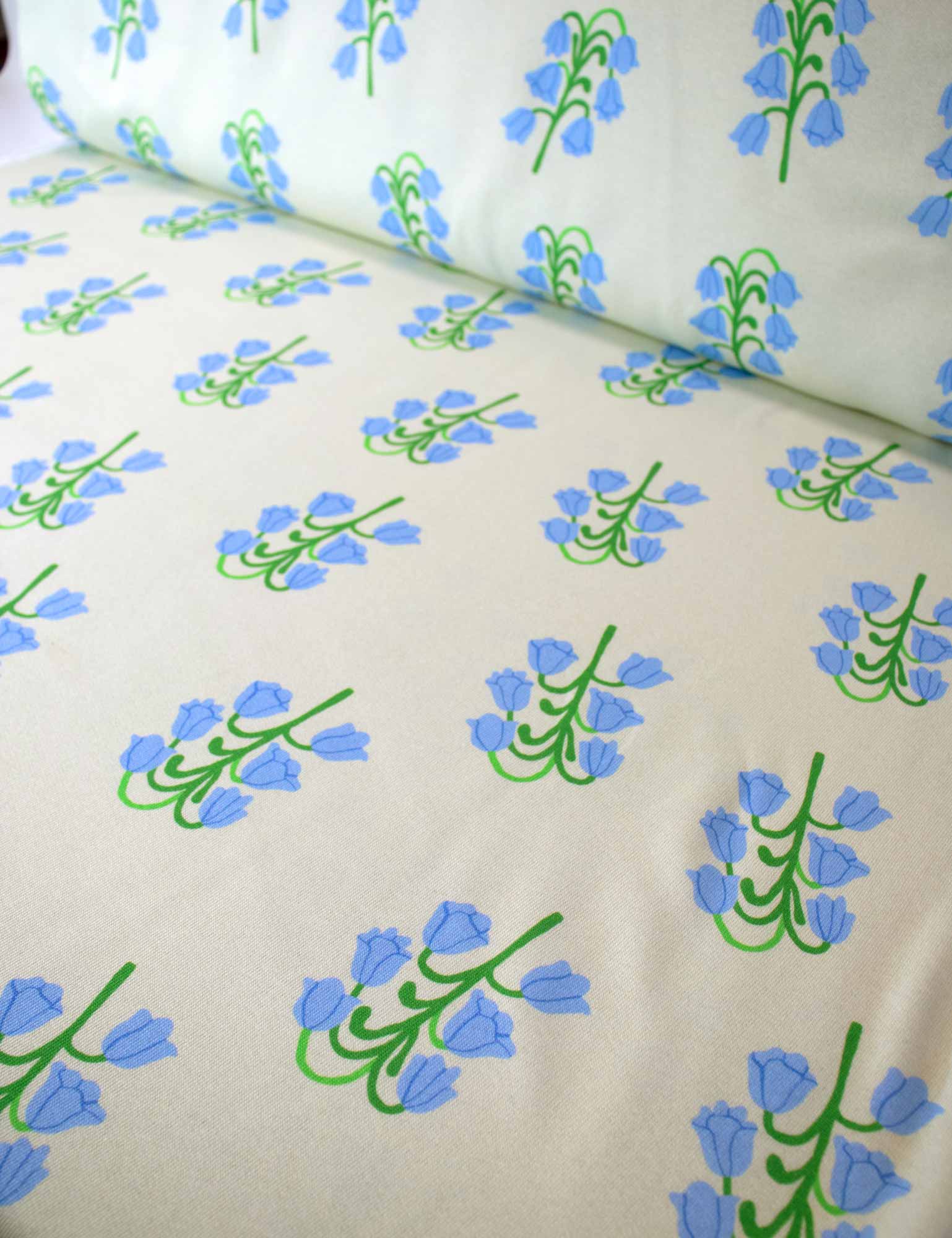 Frosted Bells | 100% Katoen French Terry | 170cm breed