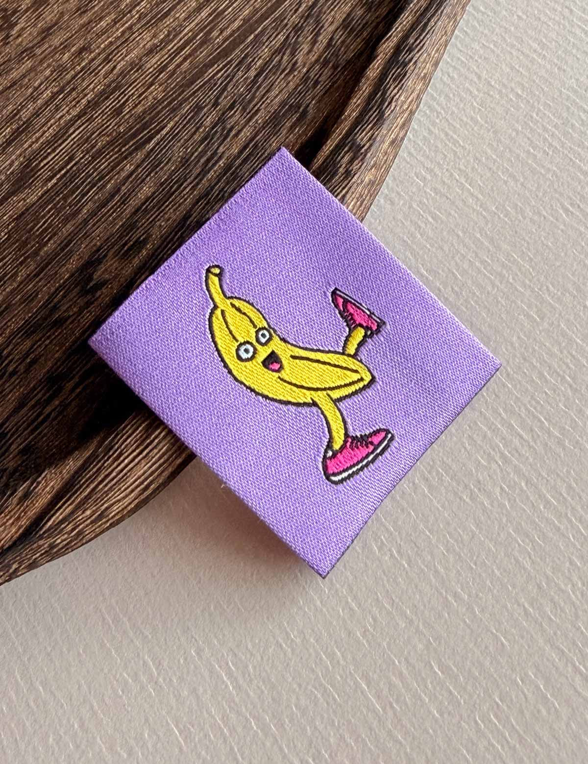 LetsGoBananas-1-geweven-naailabels-rebel-studio.jpg