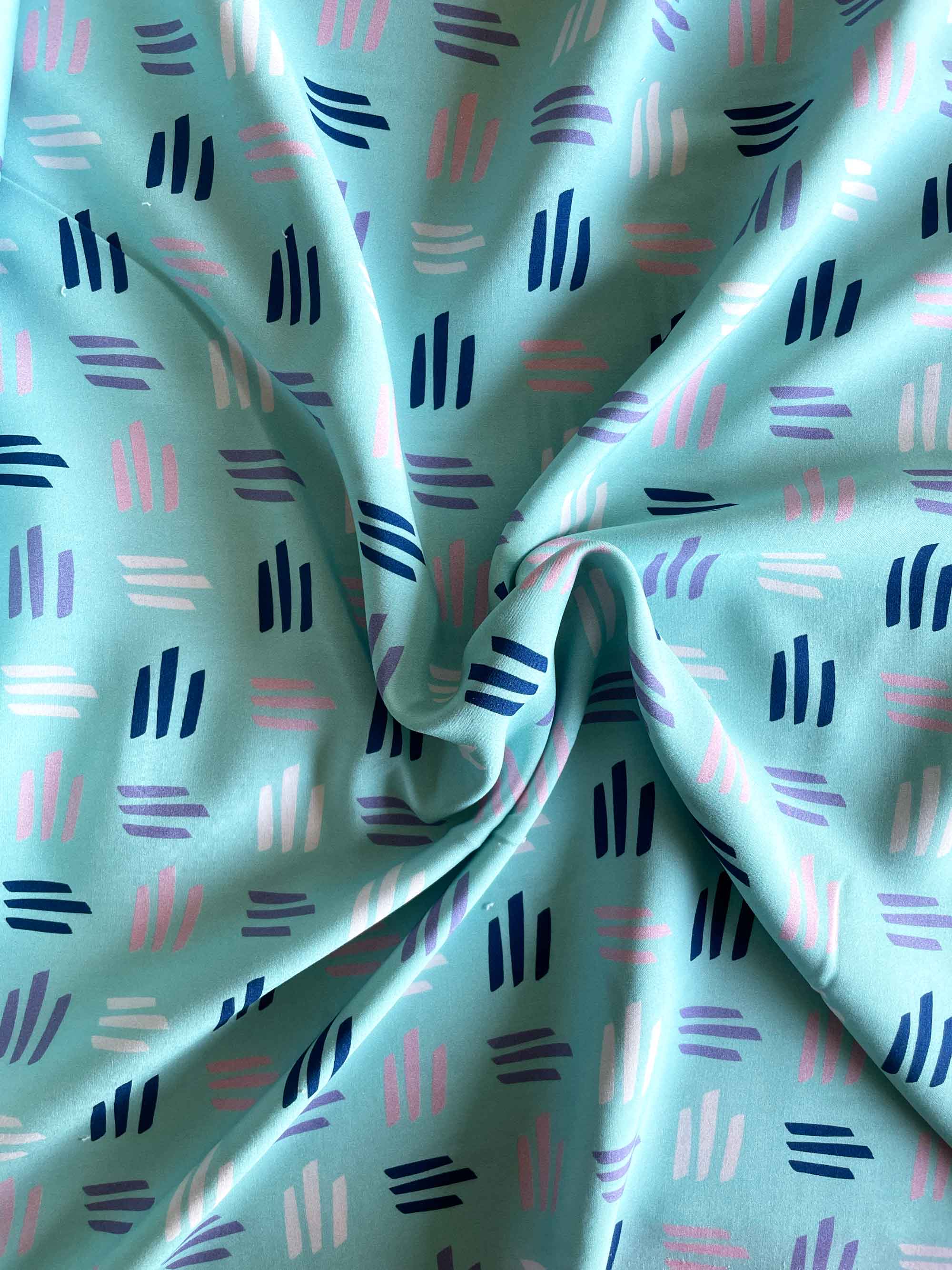 Minty Brush - Spring Tides | 140cm breed | Viscose