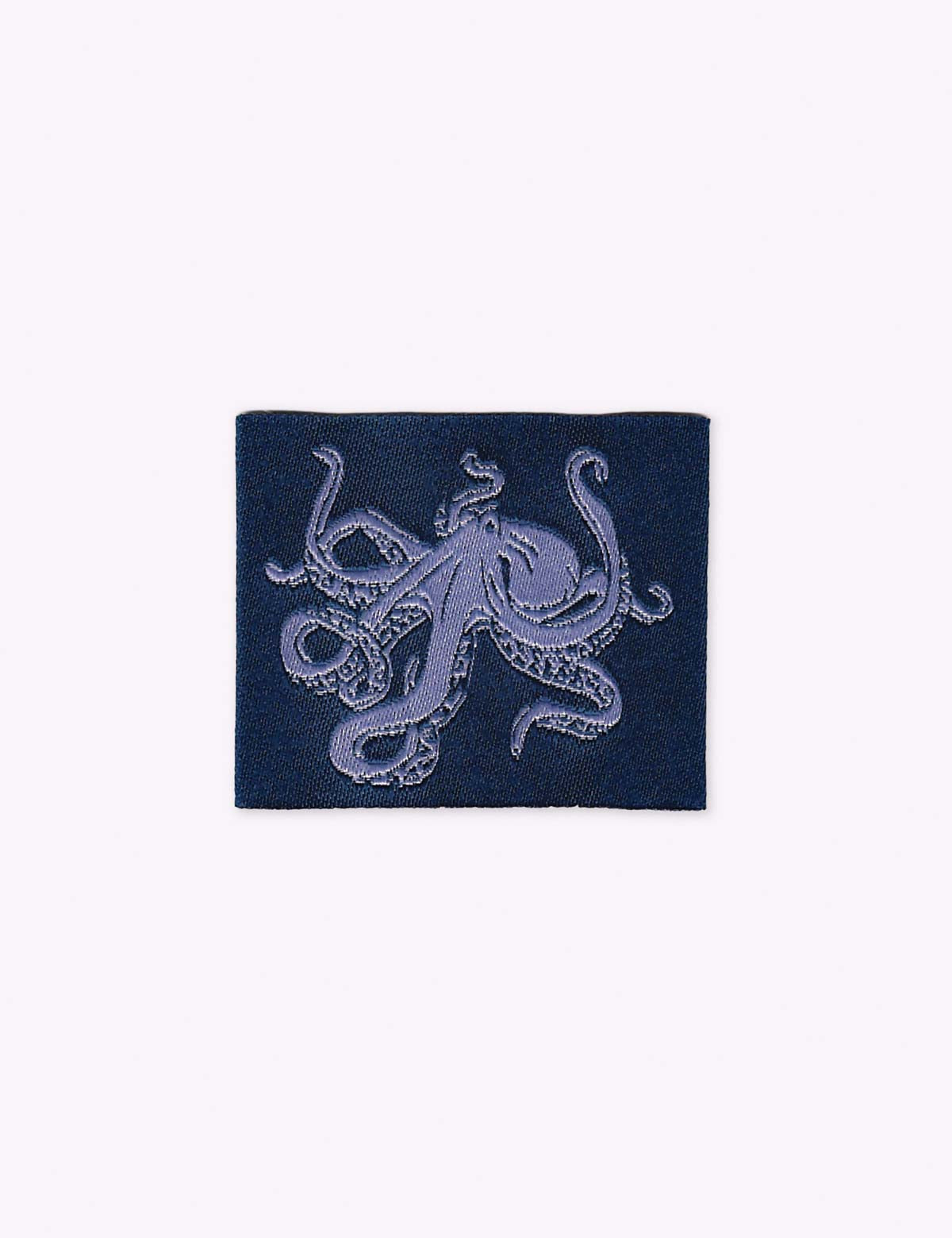 Octopus-geweven-naailabels-rebel-studio_883a7612-c90b-49e2-ae8f-15f5681d3348.jpg