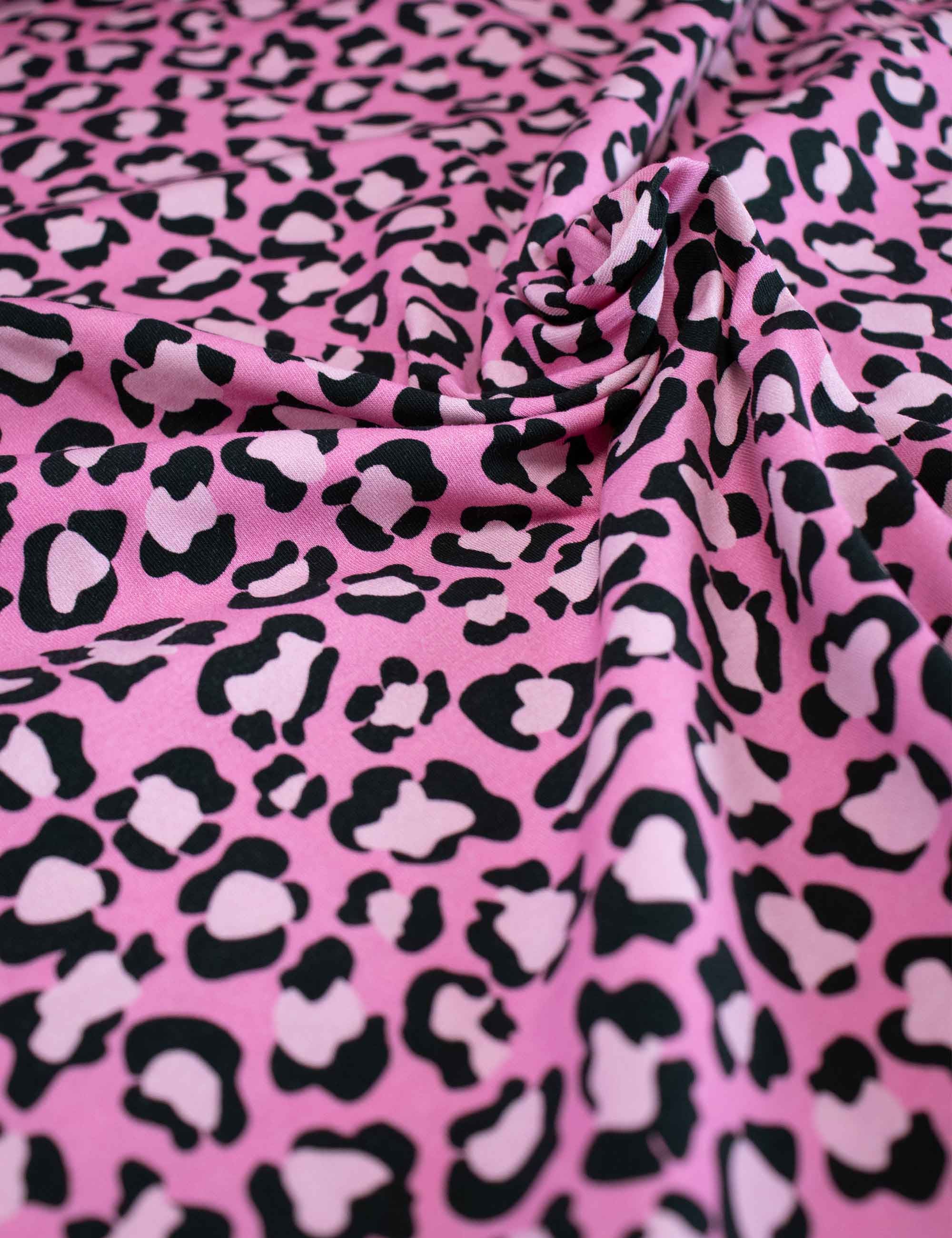 Pink-Rebel-2-tricot-rebel-studio-stoffen.jpg