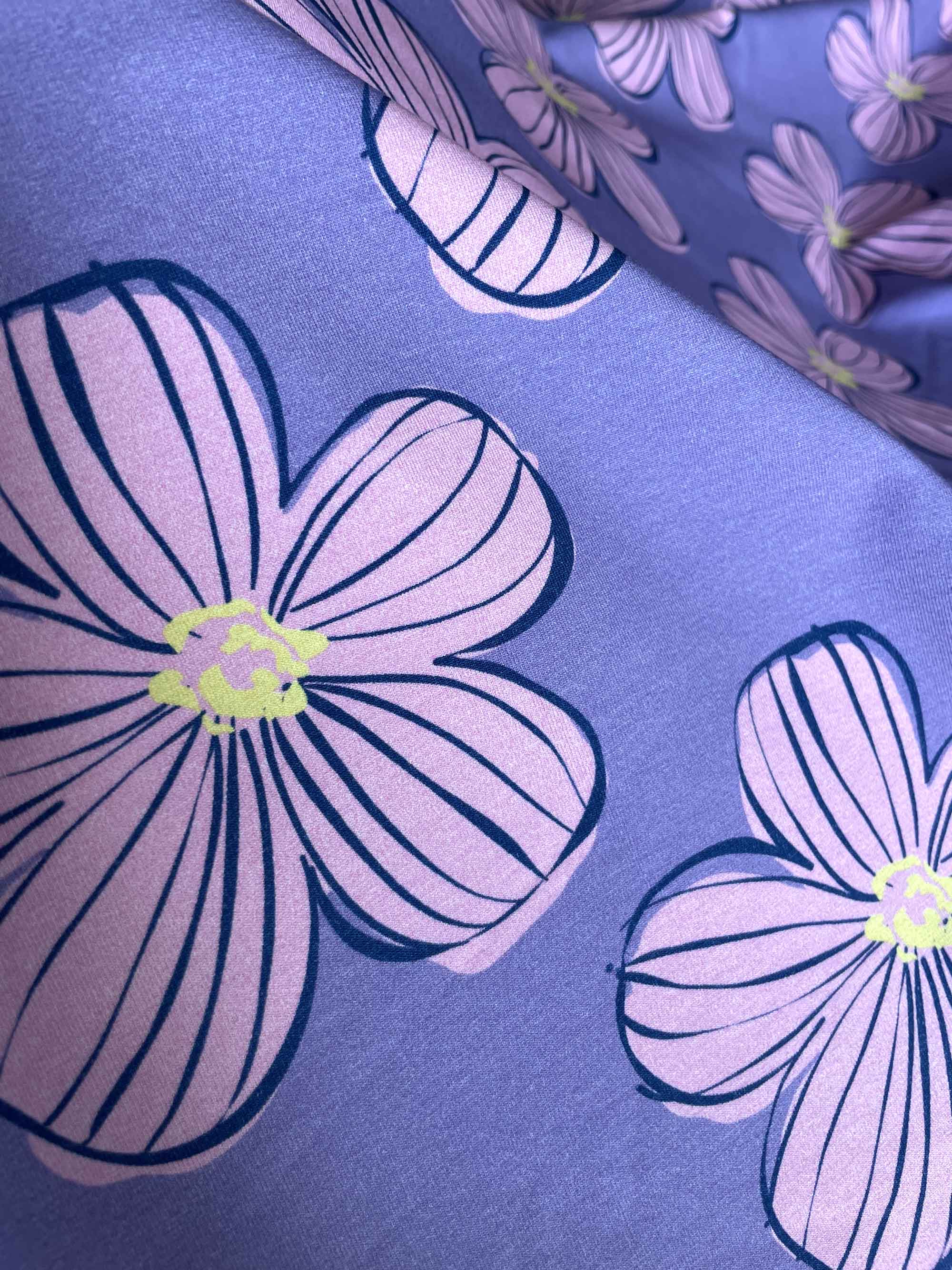 Violet Bloom - Spring Tides | 170cm breed | French Terry