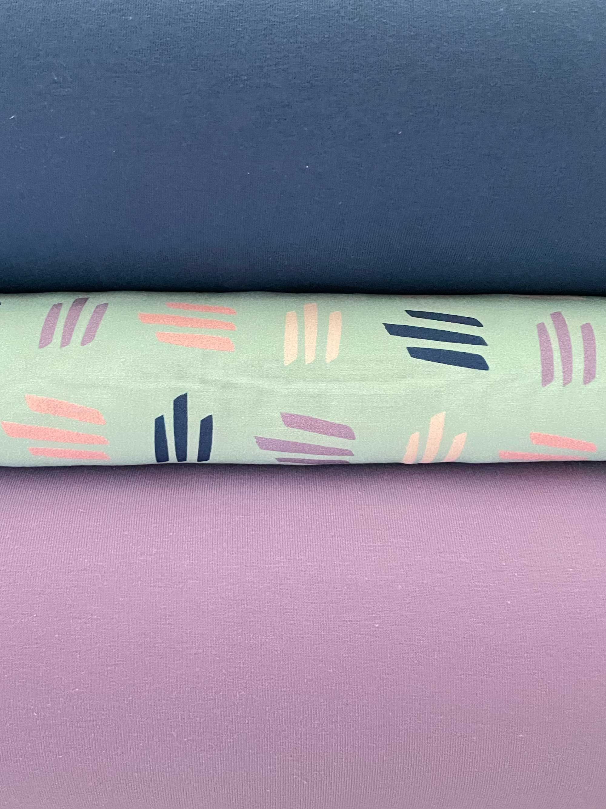 Minty Brush - Spring Tides | 140cm breed | Viscose