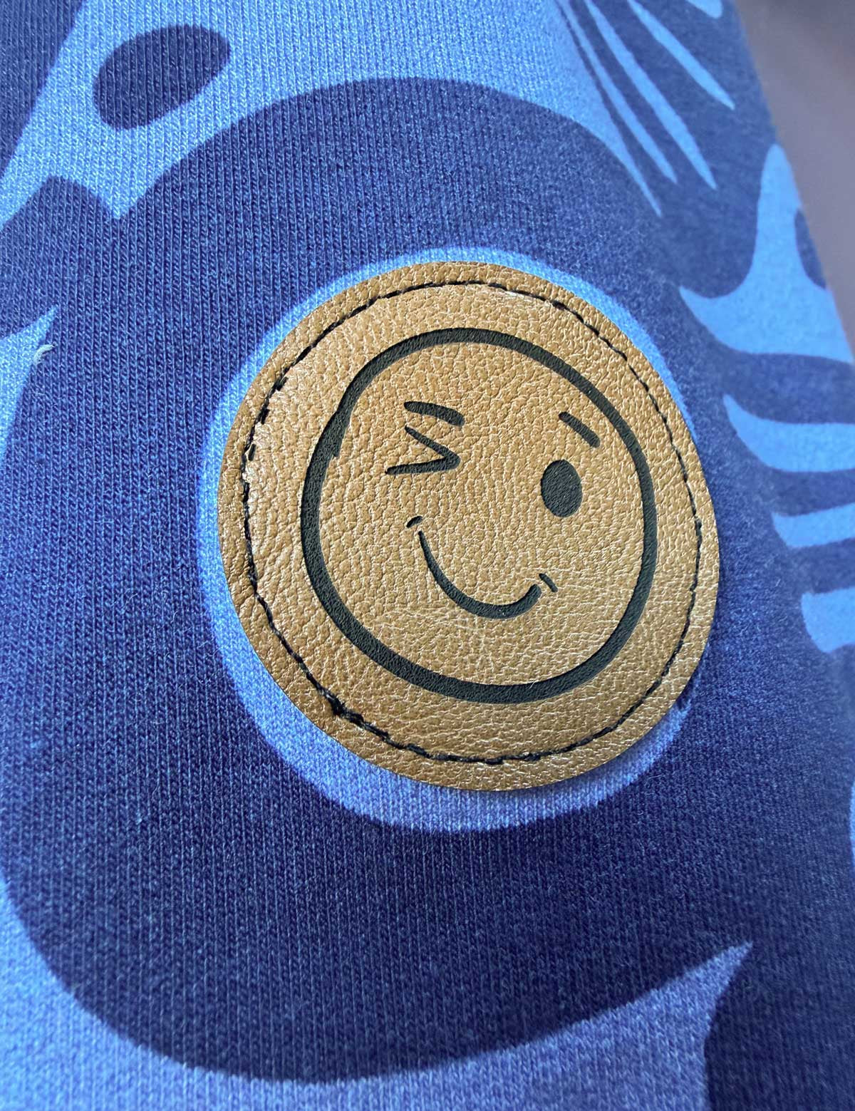 Wink | Kunstleren label